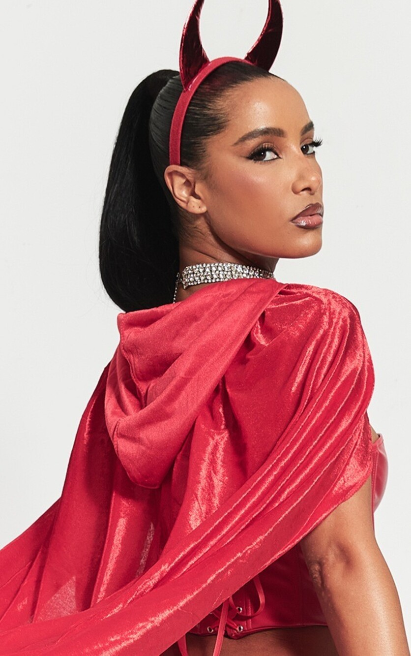 NWT PrettyLittleThing Red Velvet Long Cape One Size